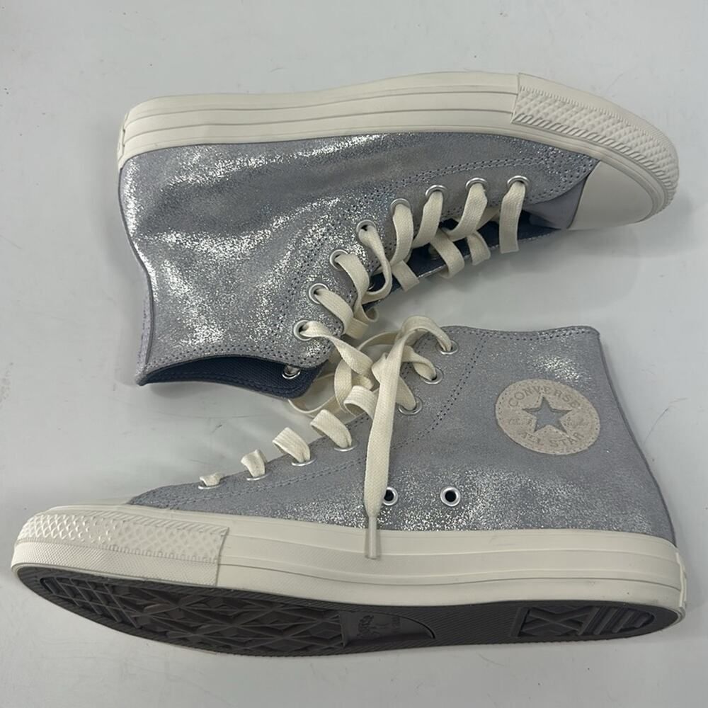 New Converse Chuck Taylor High Top Size 9
